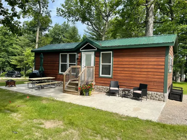 Waldenwoods Isle Royale Chalet