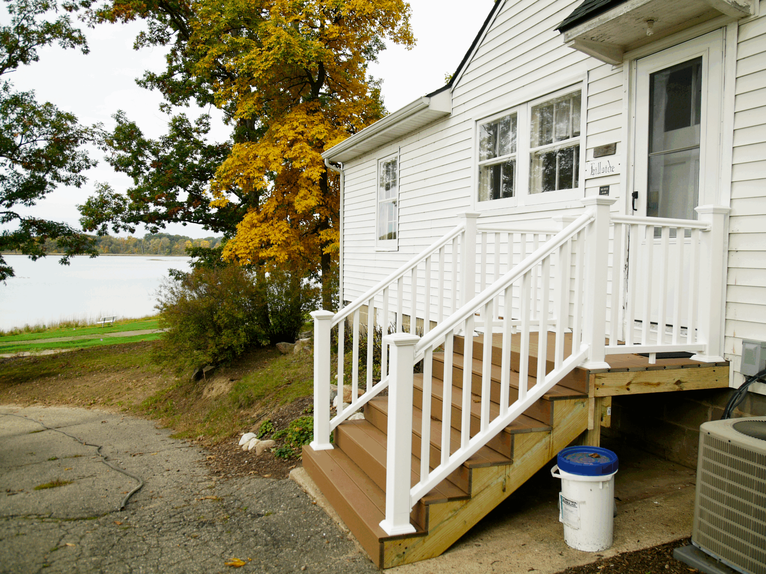 Hillside Cottage - Image 2